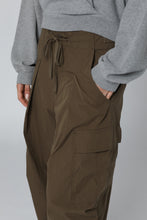 Load image into Gallery viewer, Rebecca Cotton cargo-trousers
