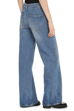 Load image into Gallery viewer, 5-pocket straight-leg jeans
