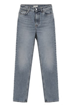 Load image into Gallery viewer, High-waisted jeans
