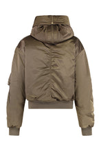 Load image into Gallery viewer, Short quilted satin coat Elisa
