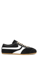 Load image into Gallery viewer, Low sneakers

