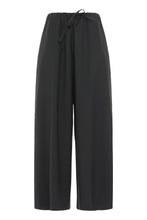 Load image into Gallery viewer, Loose wool pants
