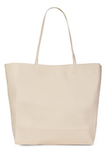 Load image into Gallery viewer, Tote Bag in leather
