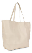 Load image into Gallery viewer, Tote Bag in leather
