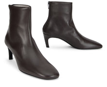 Load image into Gallery viewer, Ankle boots with heels
