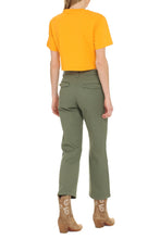 Load image into Gallery viewer, Logo detail cropped t-shirt
