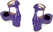 Load image into Gallery viewer, Valentino Garavani - Patent leather pumps
