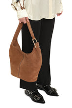 Load image into Gallery viewer, Sonny suede tote
