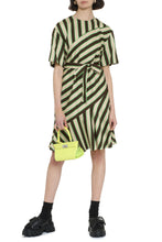 Load image into Gallery viewer, Printed mini dress
