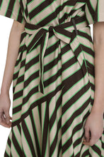 Load image into Gallery viewer, Printed mini dress

