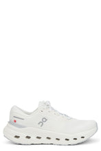 Load image into Gallery viewer, Sneakers low-top Cloudrunner 3
