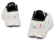 Load image into Gallery viewer, Sneakers with contrasting details
