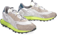 Load image into Gallery viewer, Bear low-top sneakers
