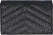 Load image into Gallery viewer, Quilted leather wallet
