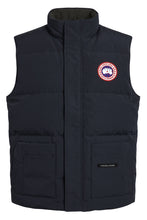 Load image into Gallery viewer, Gilet with logo

