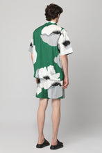 Load image into Gallery viewer, Printed bowling shirt
