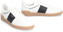 Load image into Gallery viewer, Upvillage leather low-top sneakers
