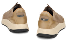 Load image into Gallery viewer, Low sneakers with mesh upper
