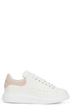 Load image into Gallery viewer, Oversized sneakers in leather
