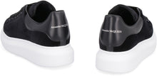 Load image into Gallery viewer, Larry velvet sneakers
