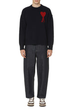 Load image into Gallery viewer, Cropped jeans
