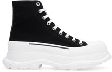 Load image into Gallery viewer, Tread Slick ankle boots
