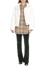 Load image into Gallery viewer, Aina down jacket with zip and press studs
