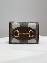 Load image into Gallery viewer, Gucci Horsebit 1955 GG Supreme fabric card holder
