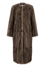 Load image into Gallery viewer, Long coat in synthetic fur
