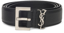 Load image into Gallery viewer, Cassandra belt in hammered leather
