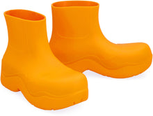 Load image into Gallery viewer, Puddle rubber boots
