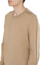 Load image into Gallery viewer, Crew-neck wool sweater
