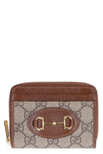 Load image into Gallery viewer, Gucci Horsebit 1955 GG Supreme fabric card holder
