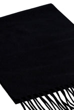 Load image into Gallery viewer, Wool scarf with fringes
