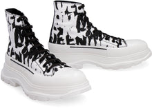 Load image into Gallery viewer, Tread Slick lace-up ankle boots
