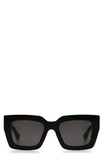 Load image into Gallery viewer, Classic sunglasses
