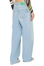 Load image into Gallery viewer, Wide-leg jeans
