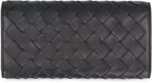 Load image into Gallery viewer, Leather wallet
