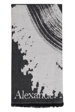 Load image into Gallery viewer, Wool and silk scarf
