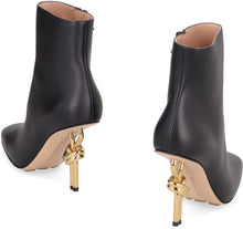 Load image into Gallery viewer, Knot leather ankle boots
