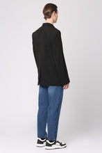 Load image into Gallery viewer, Single-breasted two-button jacket
