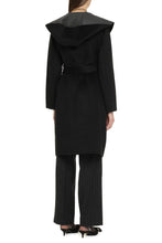Load image into Gallery viewer, Wool blend coat
