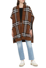 Load image into Gallery viewer, Wool poncho
