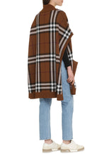 Load image into Gallery viewer, Wool poncho
