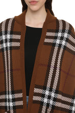 Load image into Gallery viewer, Wool poncho
