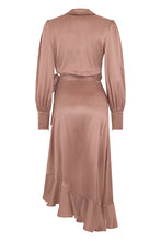Load image into Gallery viewer, Asymmetrical dress in silk
