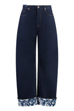 Load image into Gallery viewer, Wide-leg jeans

