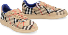 Load image into Gallery viewer, Terrace Check sneakers
