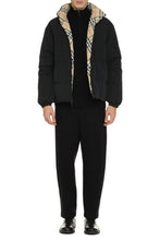 Load image into Gallery viewer, Reversible down jacket
