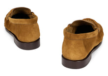 Load image into Gallery viewer, Suede loafers
